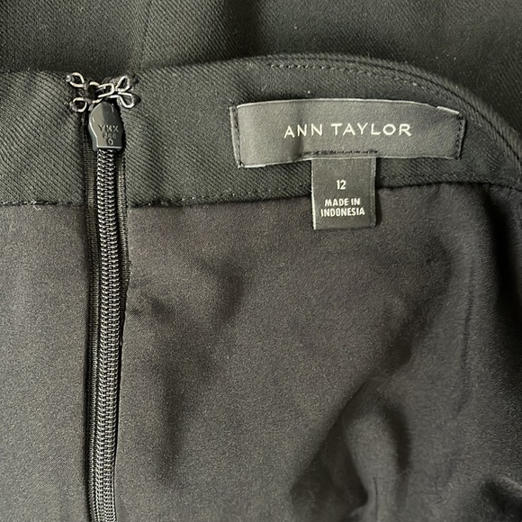 Ann Taylor Pencil Skirt - Picture 5 of 5